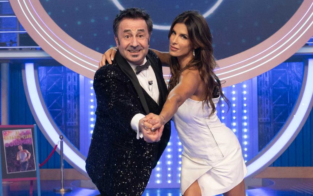 GIALAPPASHOW: Elisabetta Canalis affianca il Mago Forest alla conduzione della 7a e ultima puntata